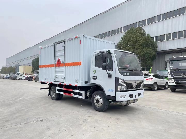 東風福瑞卡黃牌3.6噸氣體廂式車