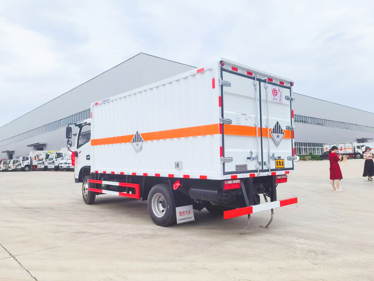 東風福瑞卡4.1米3.8噸危廢車