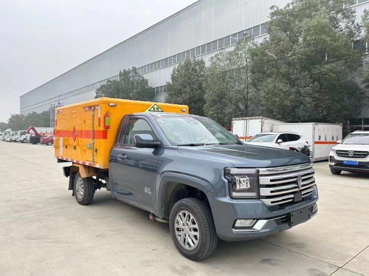 江鈴新大道四驅皮卡爆破楚勝